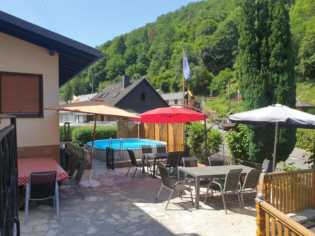Ferien Und Selbstversorgerhaus Fuer Gruppen Sauerthaler Hof - Loreley Zewnętrze zdjęcie